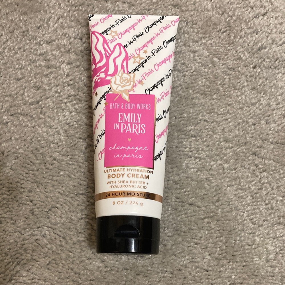 Bath & Body Works Emily in Paris Body Cream-Champagne in Paris Scent-NWOT